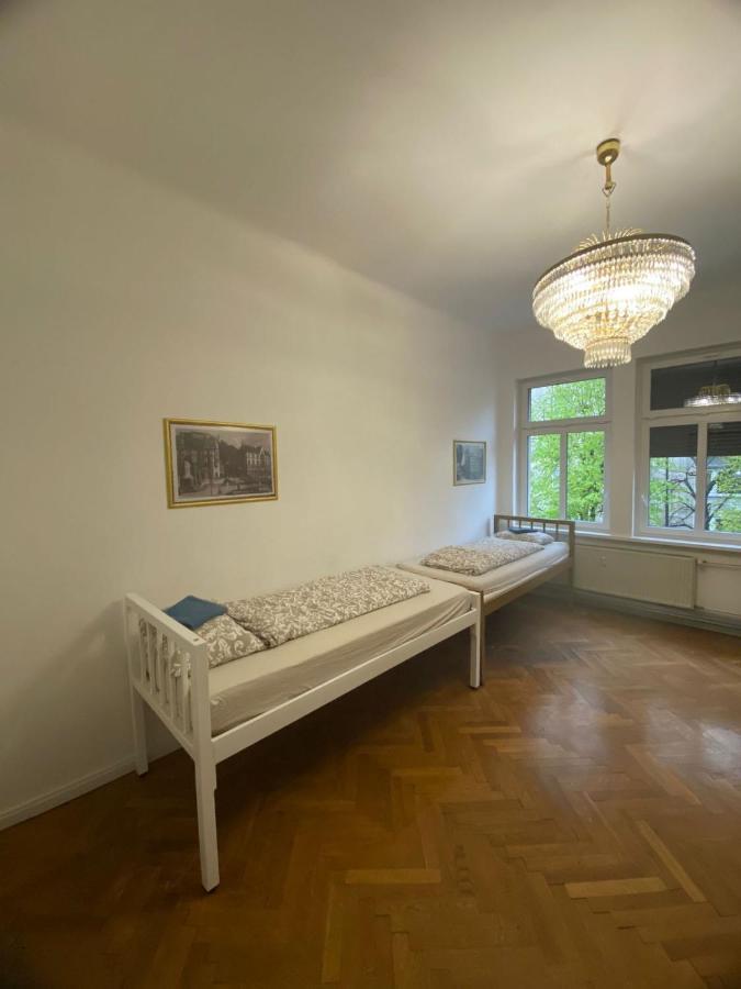 Rooms Miklosiceva Ljubljana Bagian luar foto