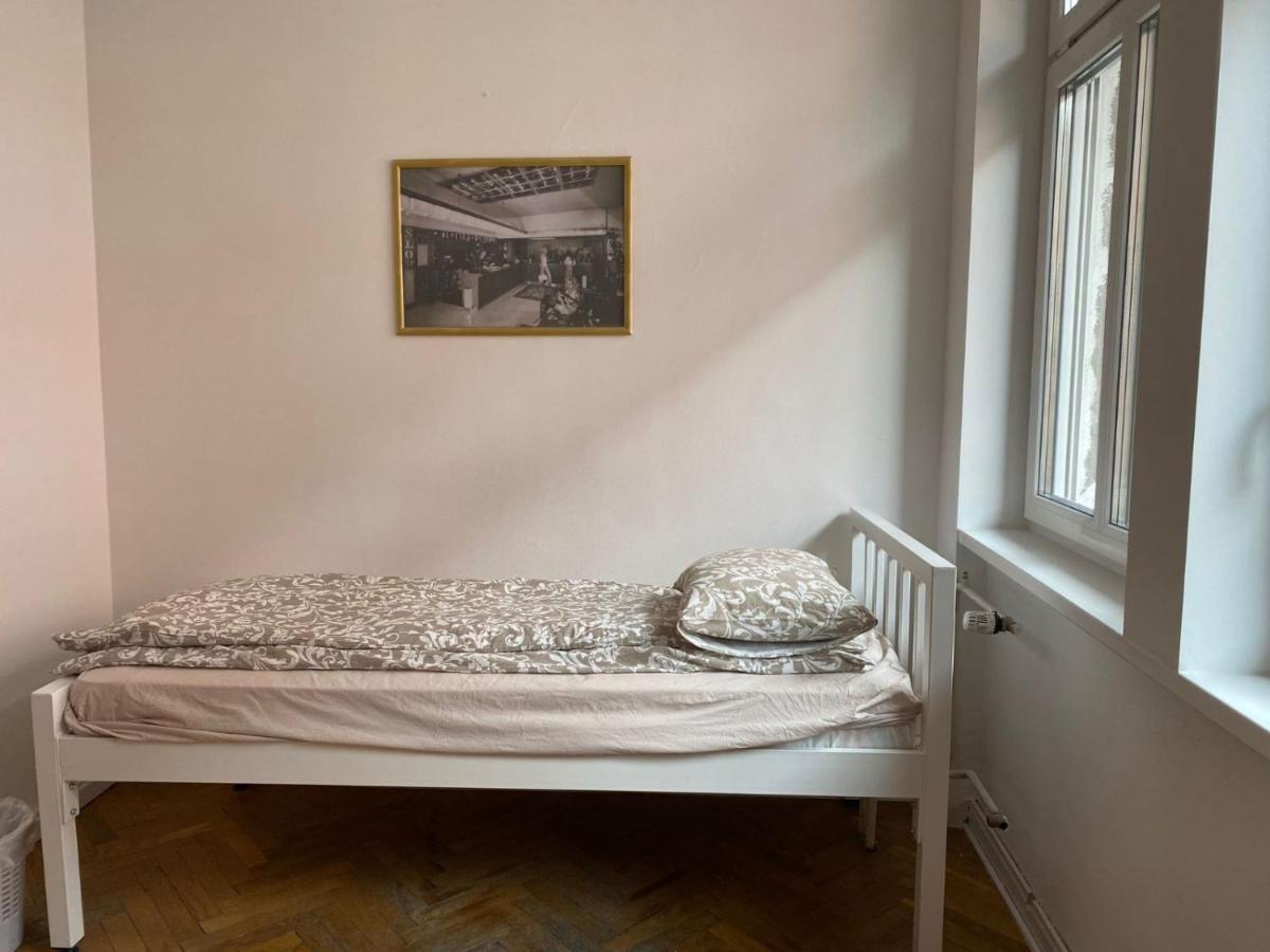 Rooms Miklosiceva Ljubljana Bagian luar foto