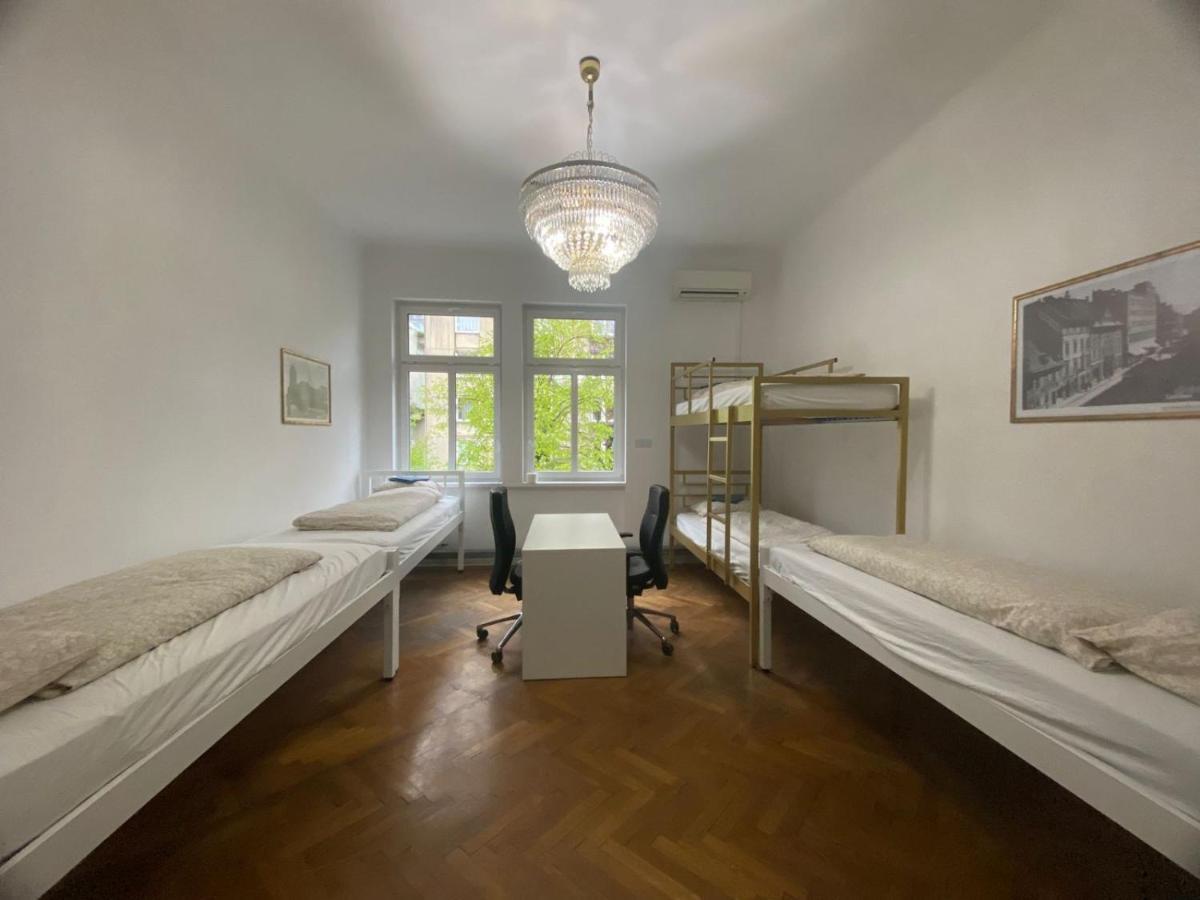 Rooms Miklosiceva Ljubljana Bagian luar foto