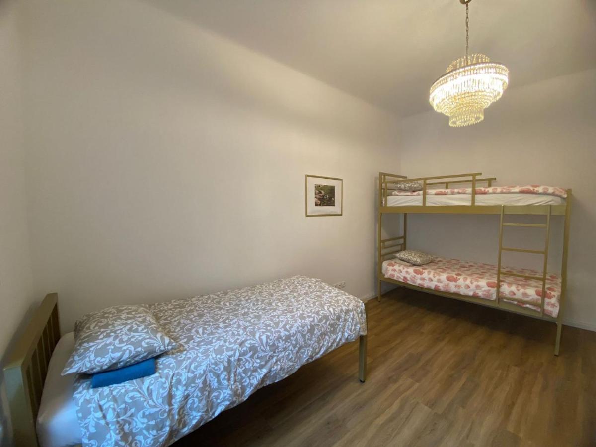 Rooms Miklosiceva Ljubljana Bagian luar foto