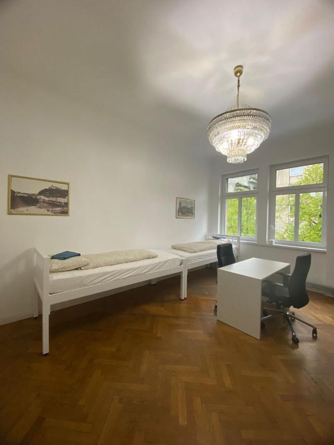 Rooms Miklosiceva Ljubljana Bagian luar foto