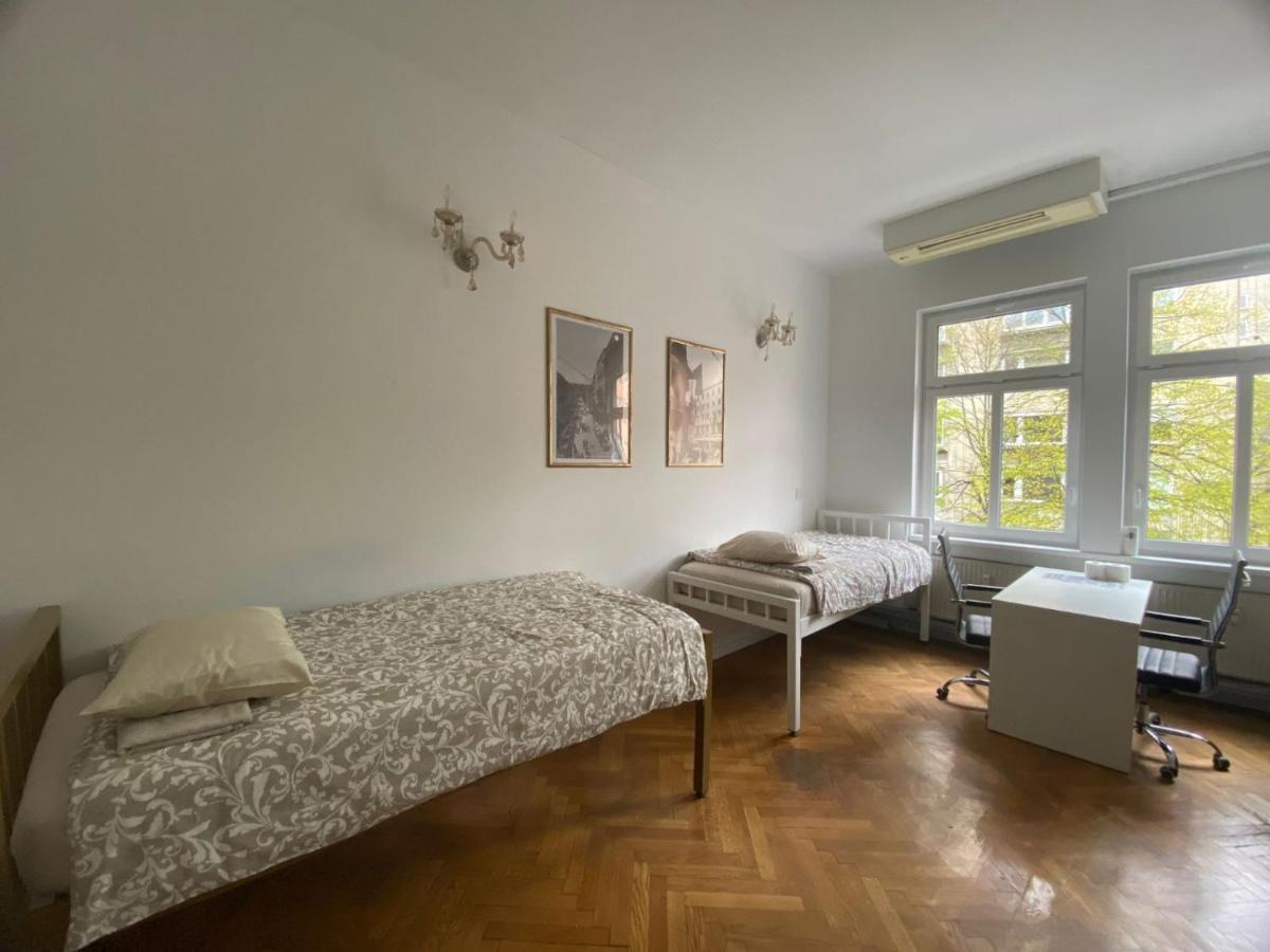 Rooms Miklosiceva Ljubljana Bagian luar foto