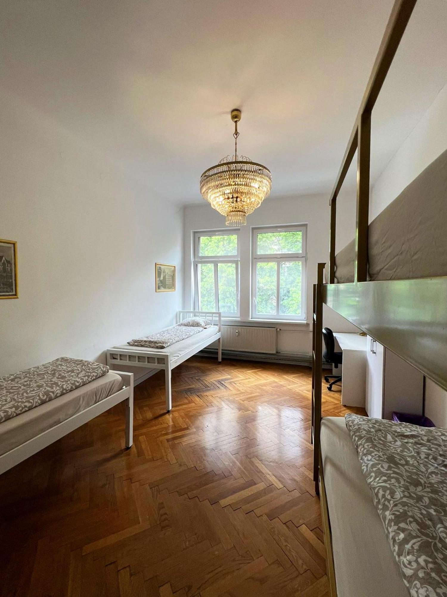 Rooms Miklosiceva Ljubljana Bagian luar foto