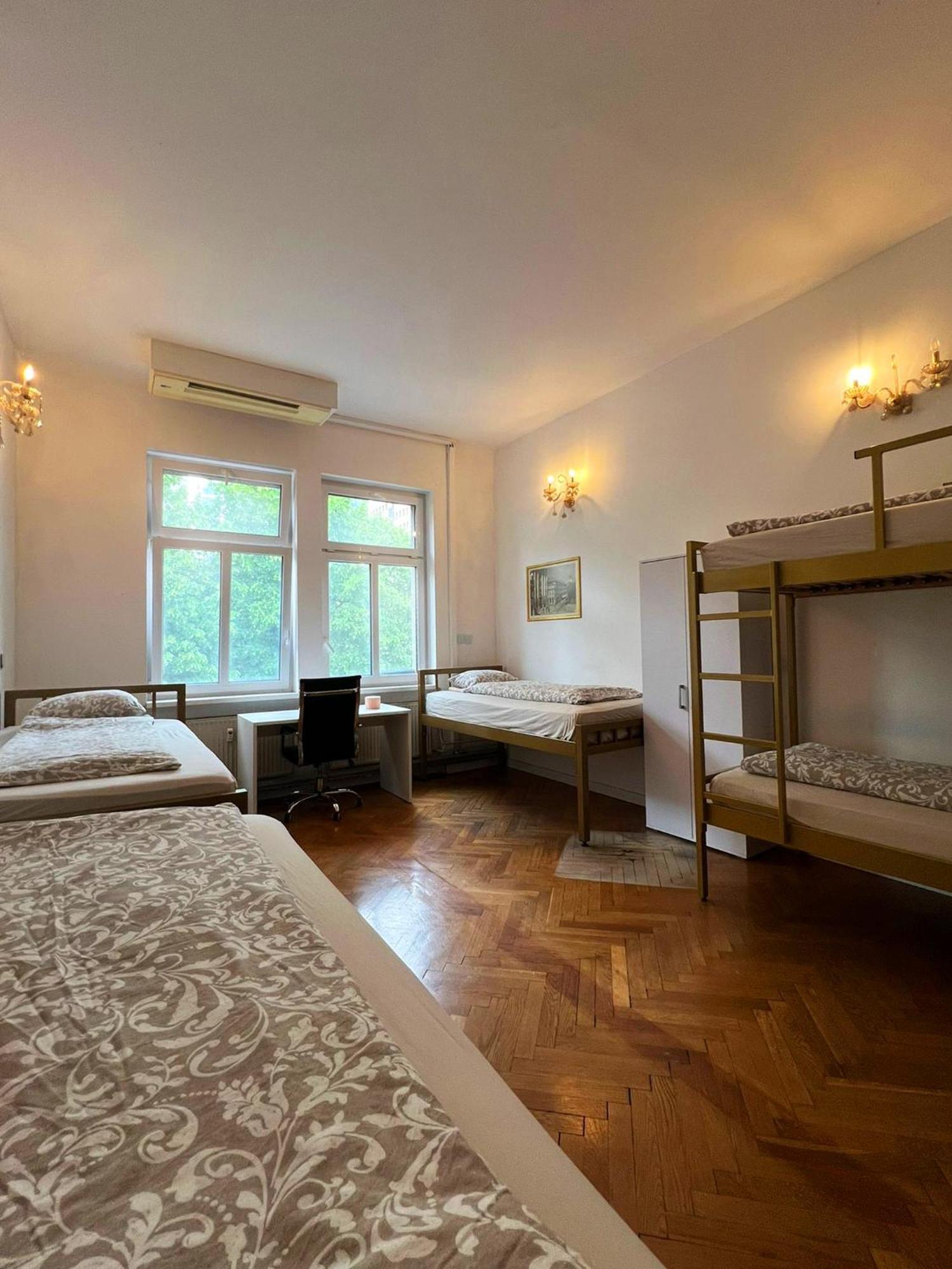 Rooms Miklosiceva Ljubljana Bagian luar foto