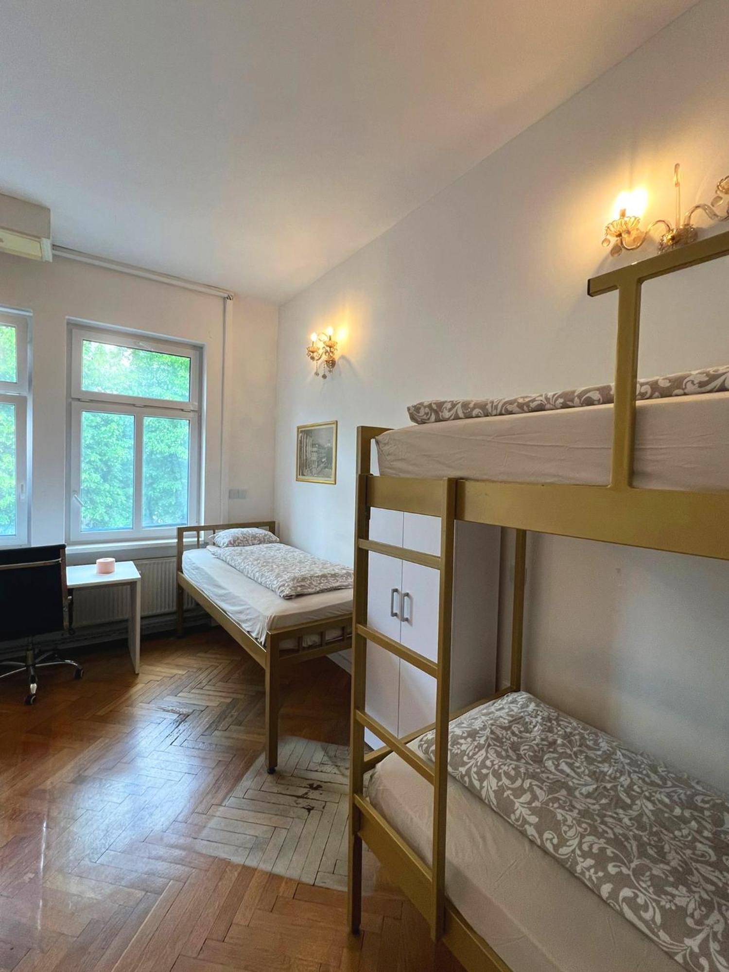 Rooms Miklosiceva Ljubljana Bagian luar foto